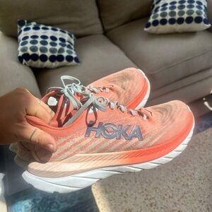 HOKA MACH 5